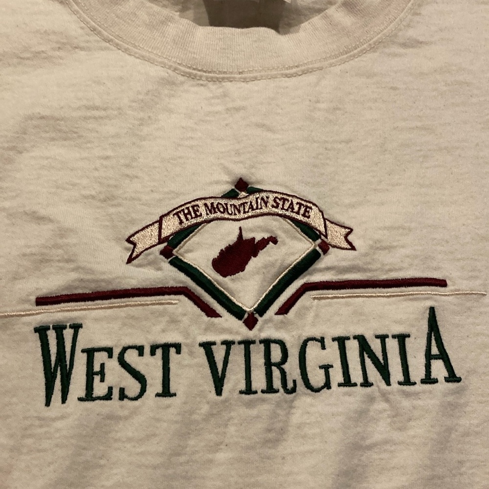 Vintage West Virginia The Mountain State embroidered T-shirt made in USA